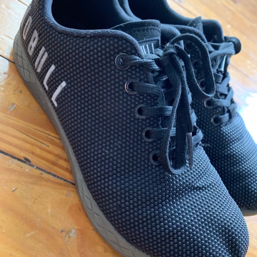 NOBULL Black & Gum Women’s 8 / Men’s 6.5